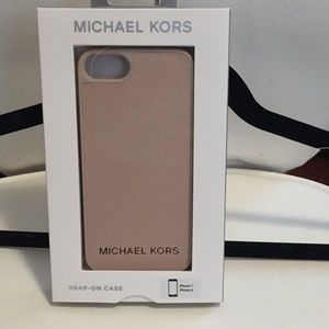 NWT Michael Kors Snap On Case iphone 7/8 Ballet